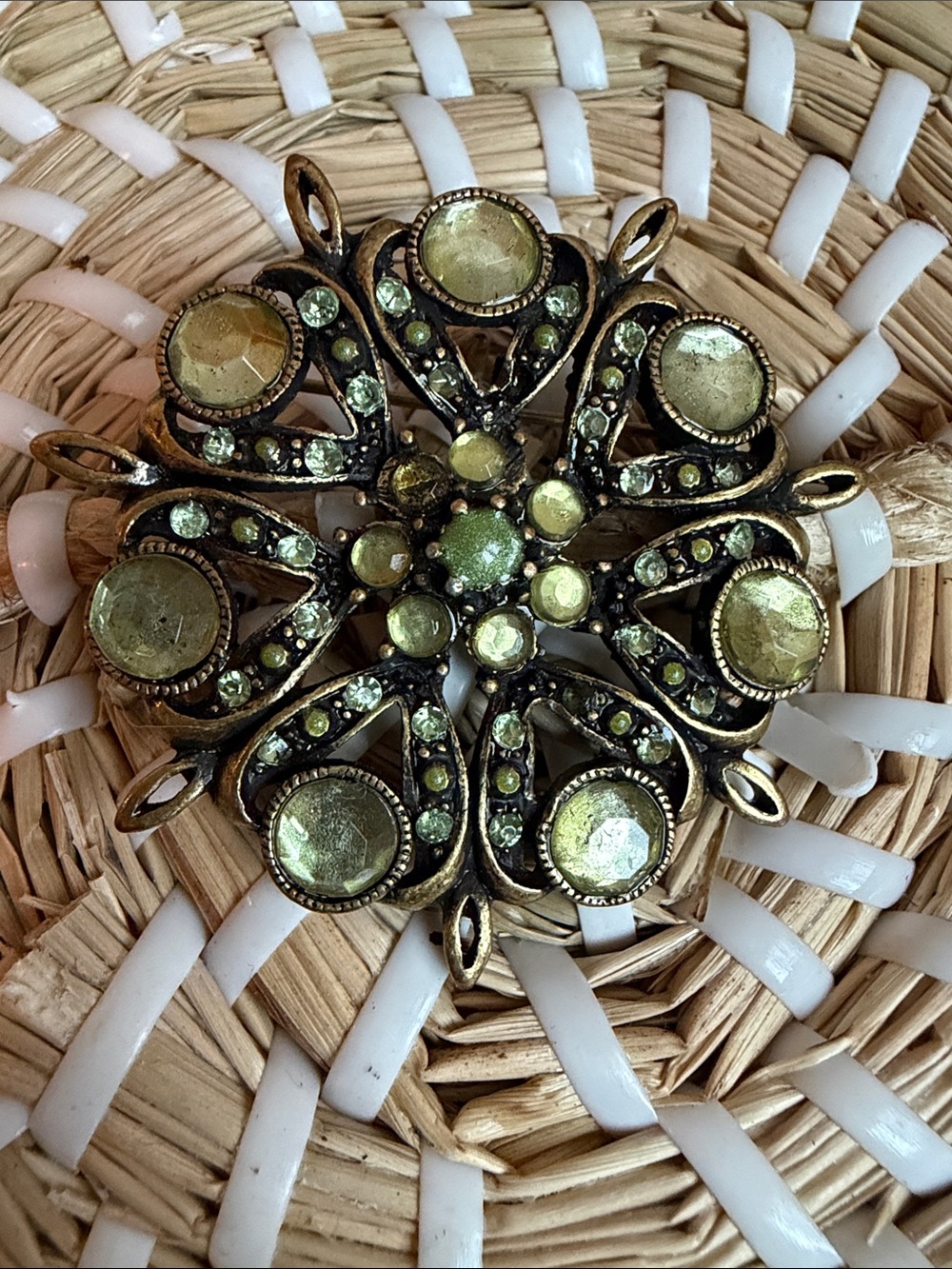 Signed Art Vintage Green Rhinestone Mandala Brooch Pendant Convertible